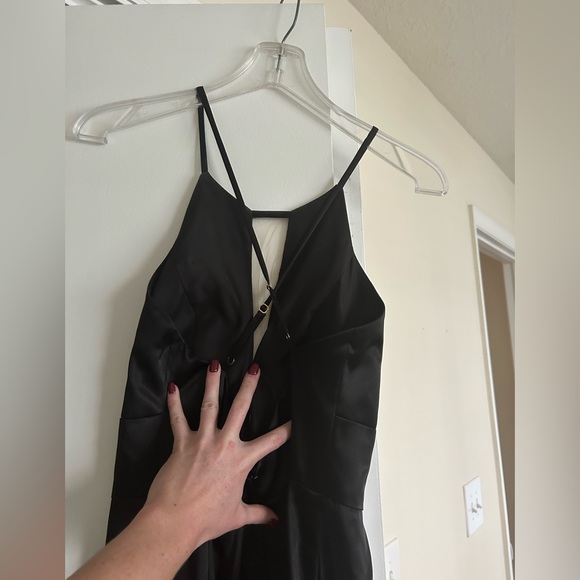 Worn once. Perfect condition. - Picture 4 of 4